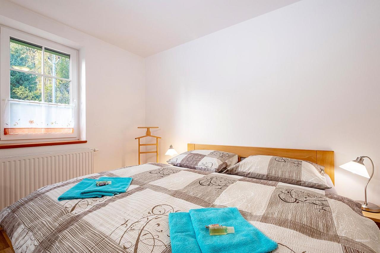 Apartments White - Hill Черни Дул Екстериор снимка