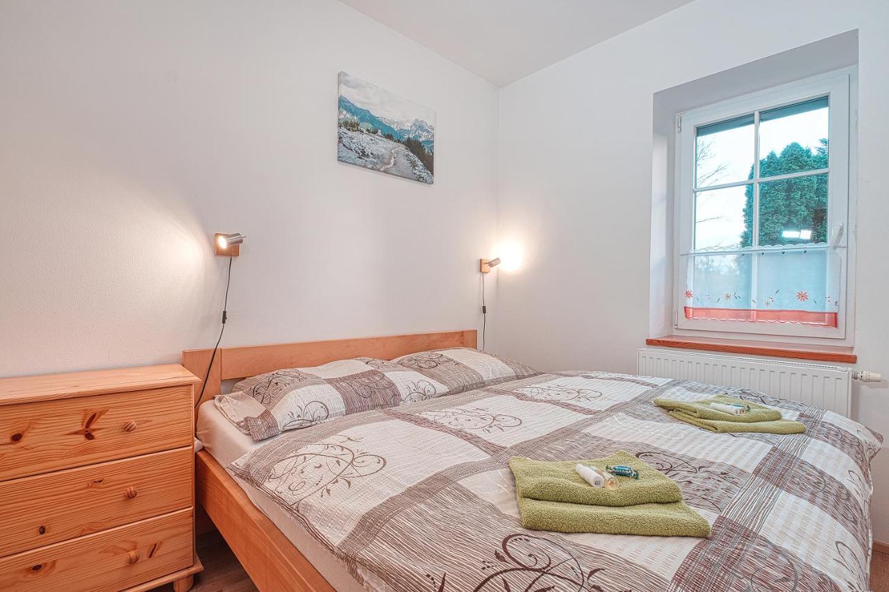 Apartments White - Hill Черни Дул Екстериор снимка
