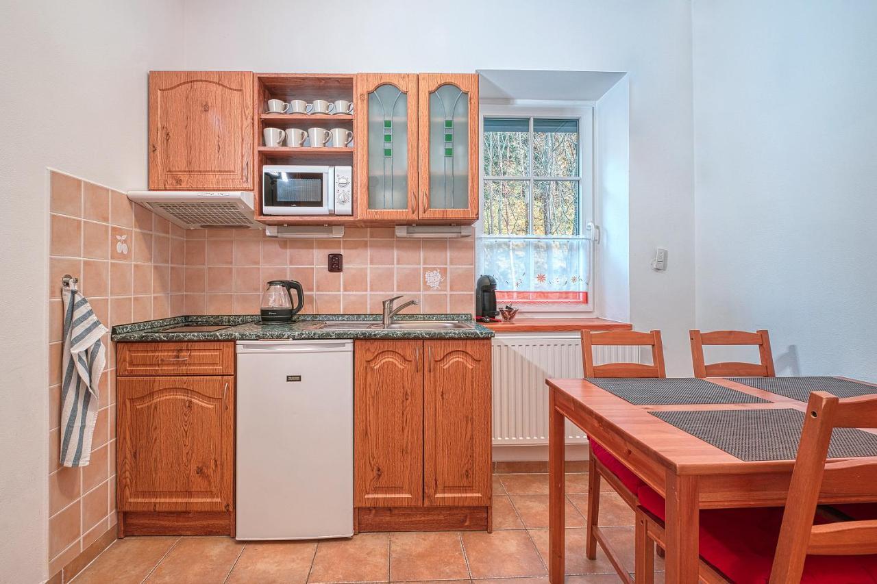 Apartments White - Hill Черни Дул Екстериор снимка