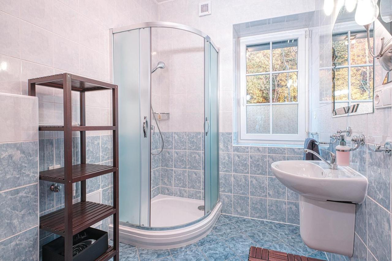Apartments White - Hill Черни Дул Екстериор снимка