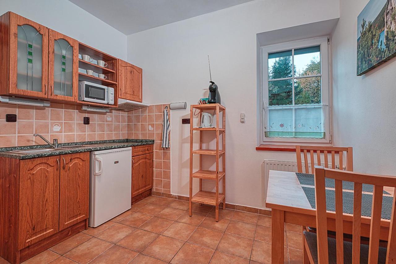 Apartments White - Hill Черни Дул Екстериор снимка
