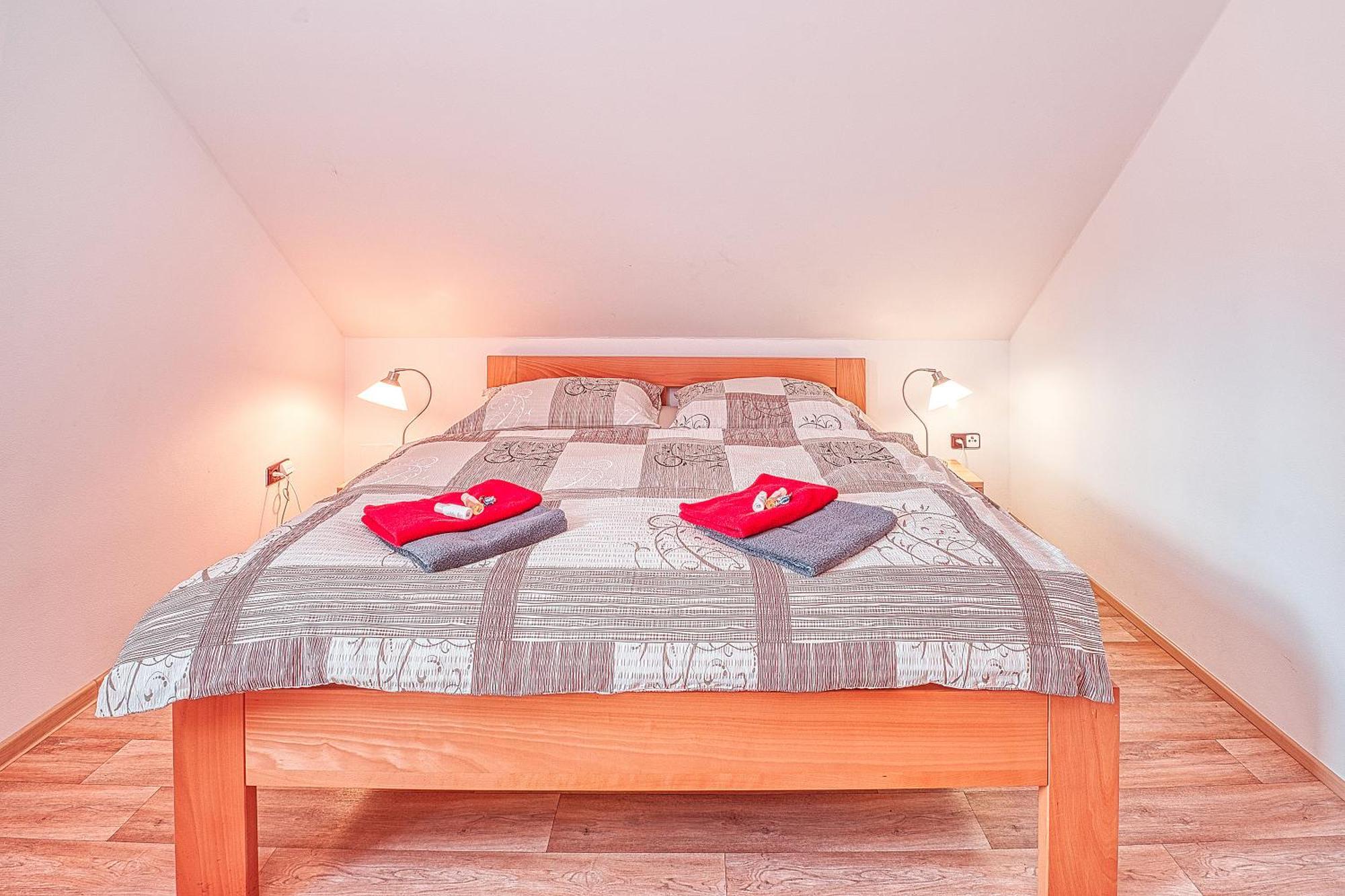 Apartments White - Hill Черни Дул Стая снимка
